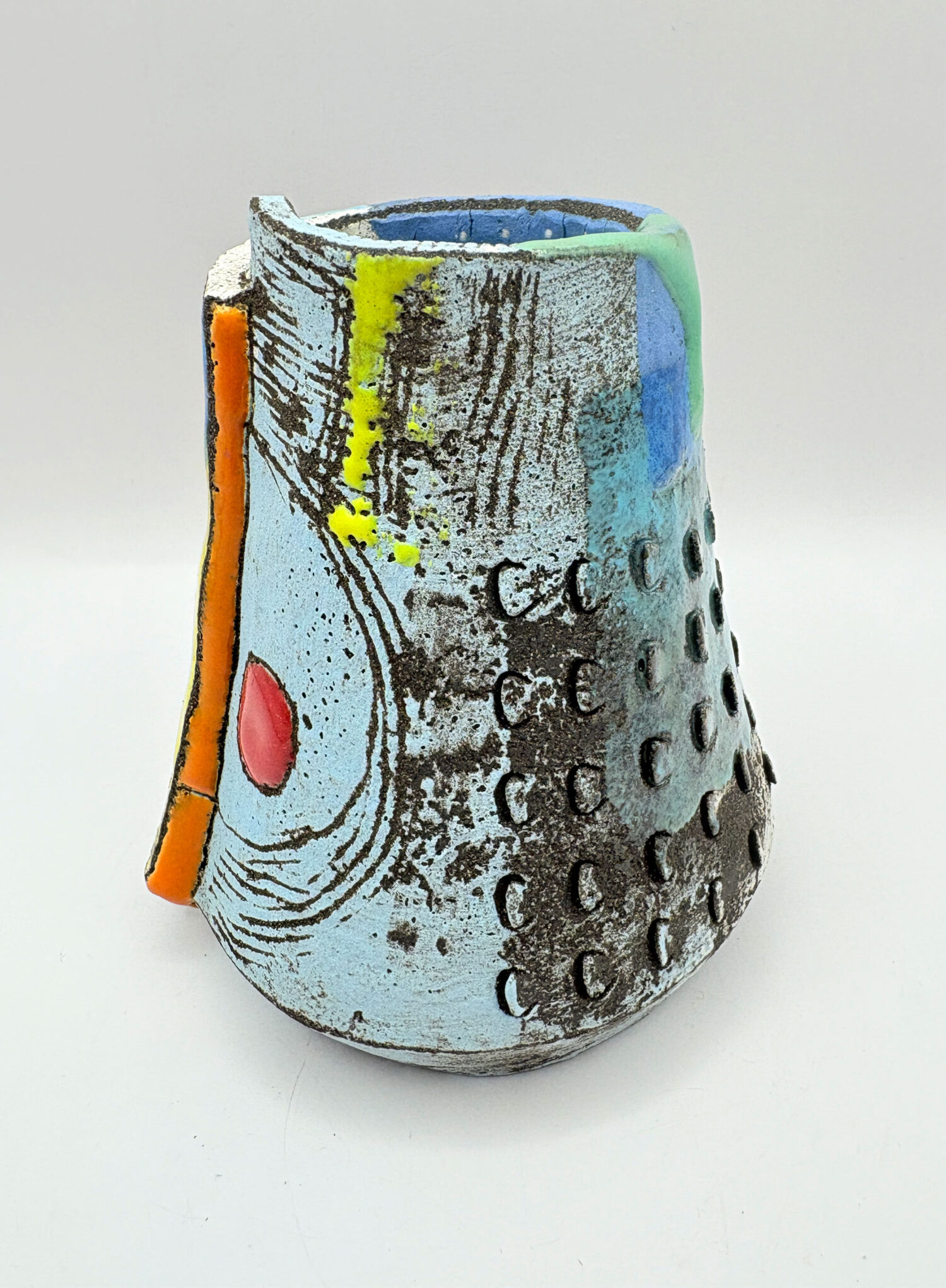 Altered vessel with orange - Image 7