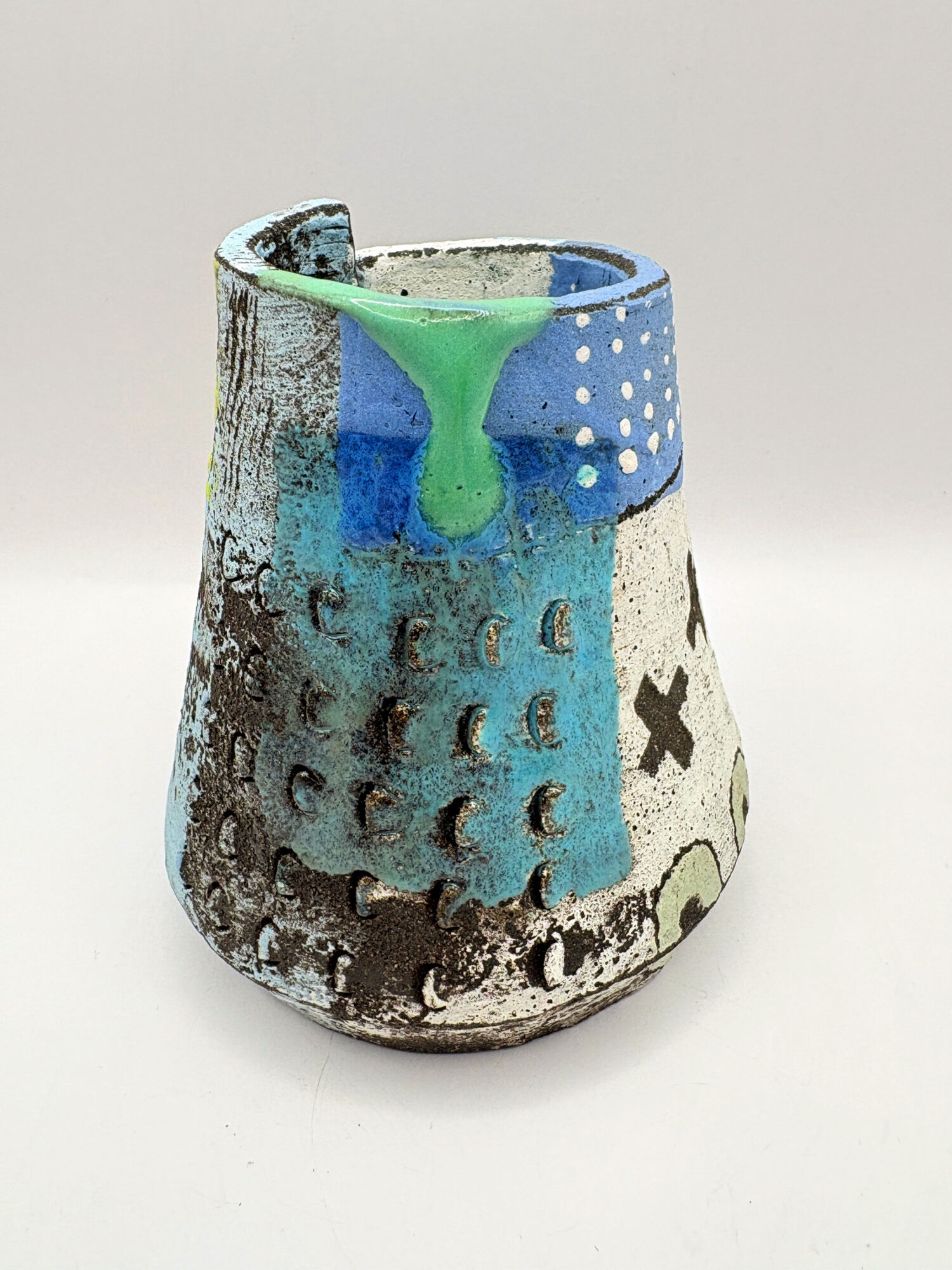 Altered vessel with orange - Image 6