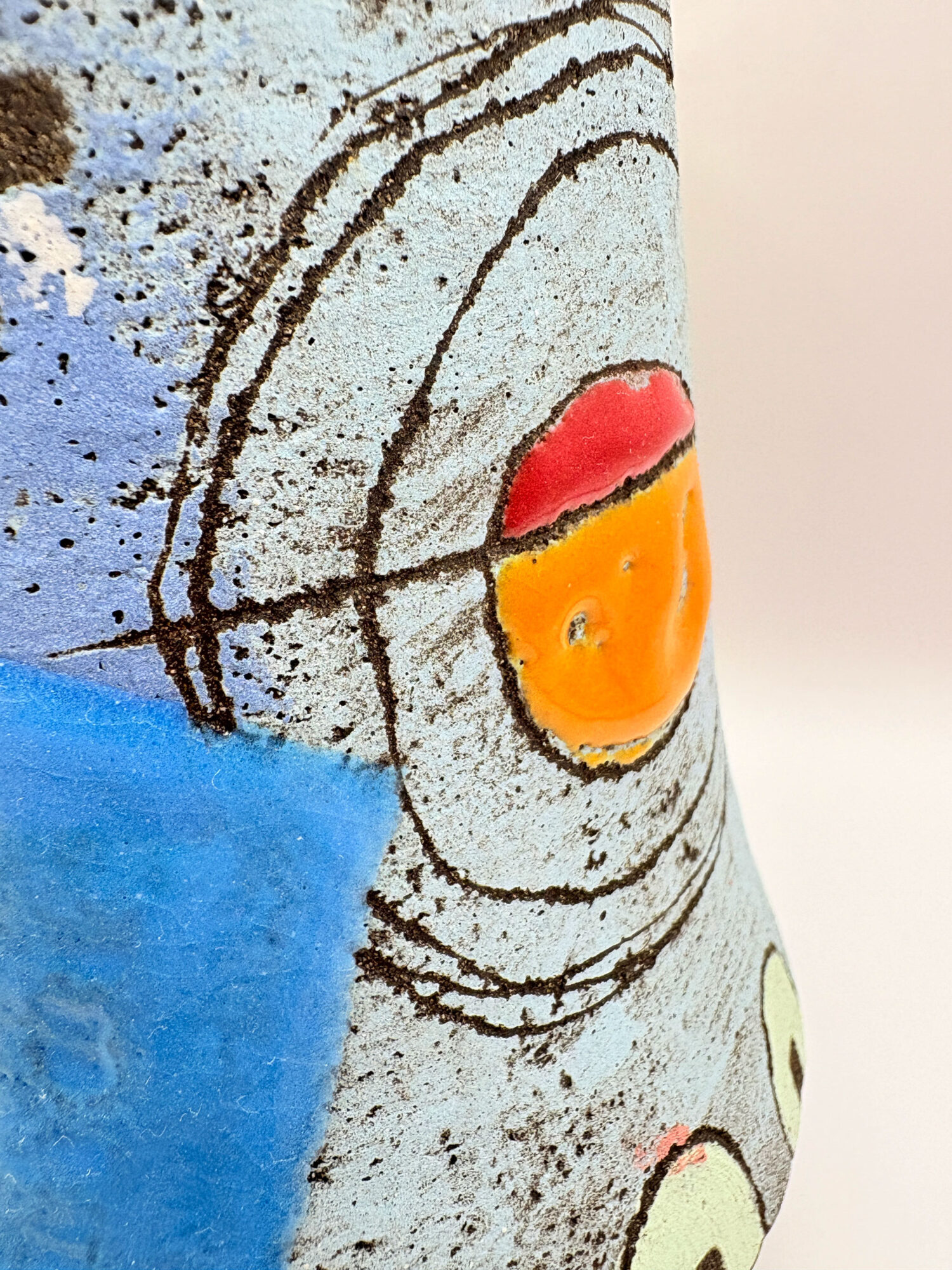blue vessel with green circle - Image 2