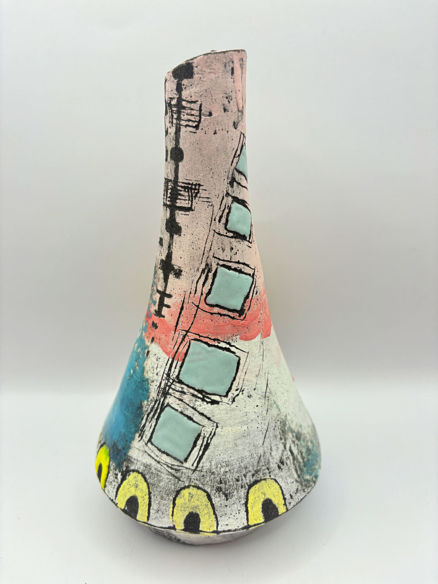 Pink vessel with orange - Image 5