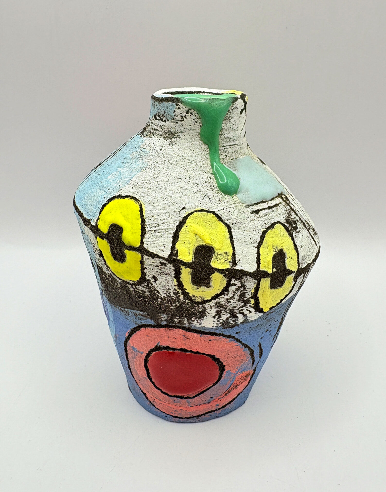 Small bottle with red circle - Image 5