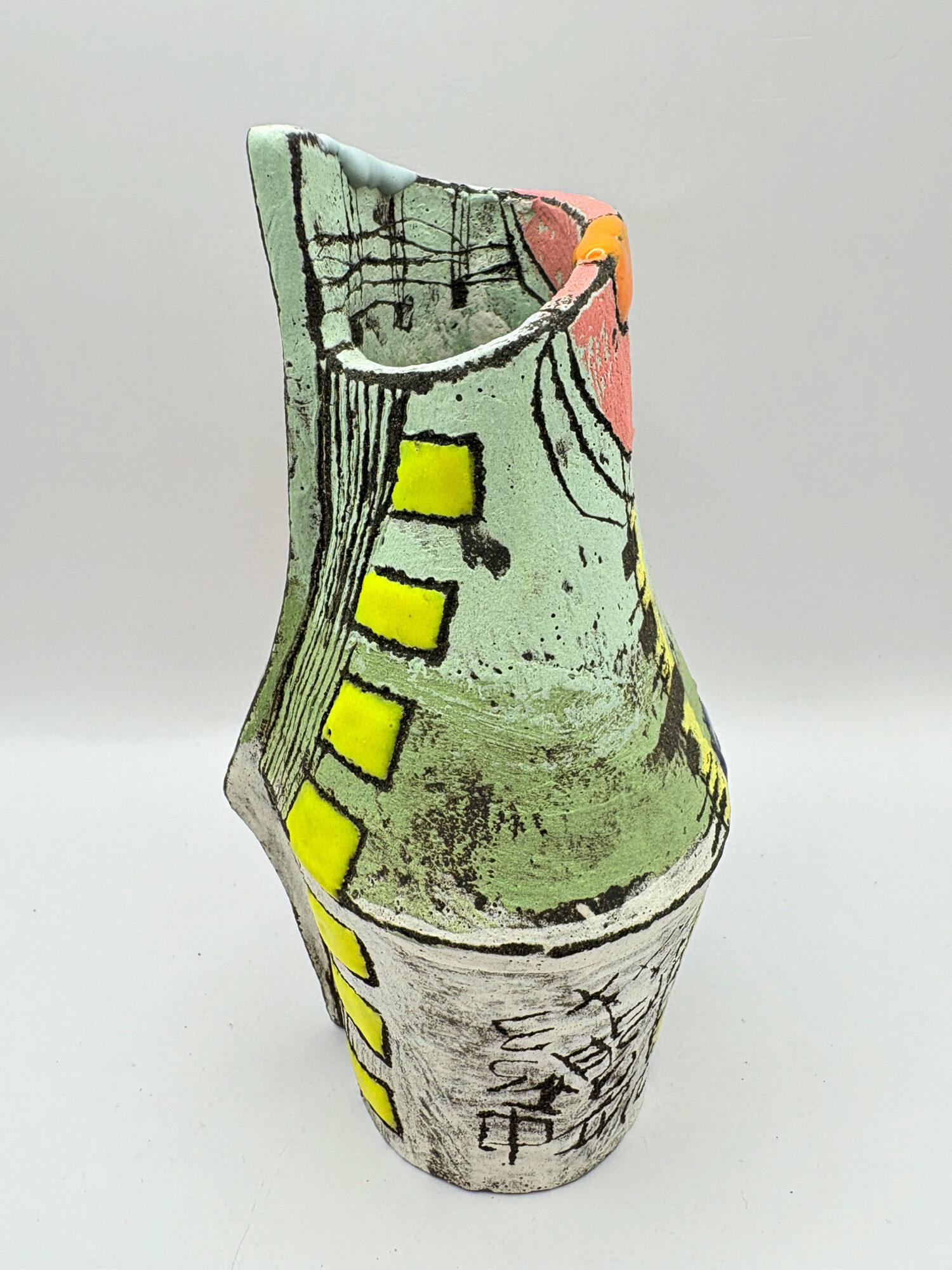 Green vessel with yellow - Image 7