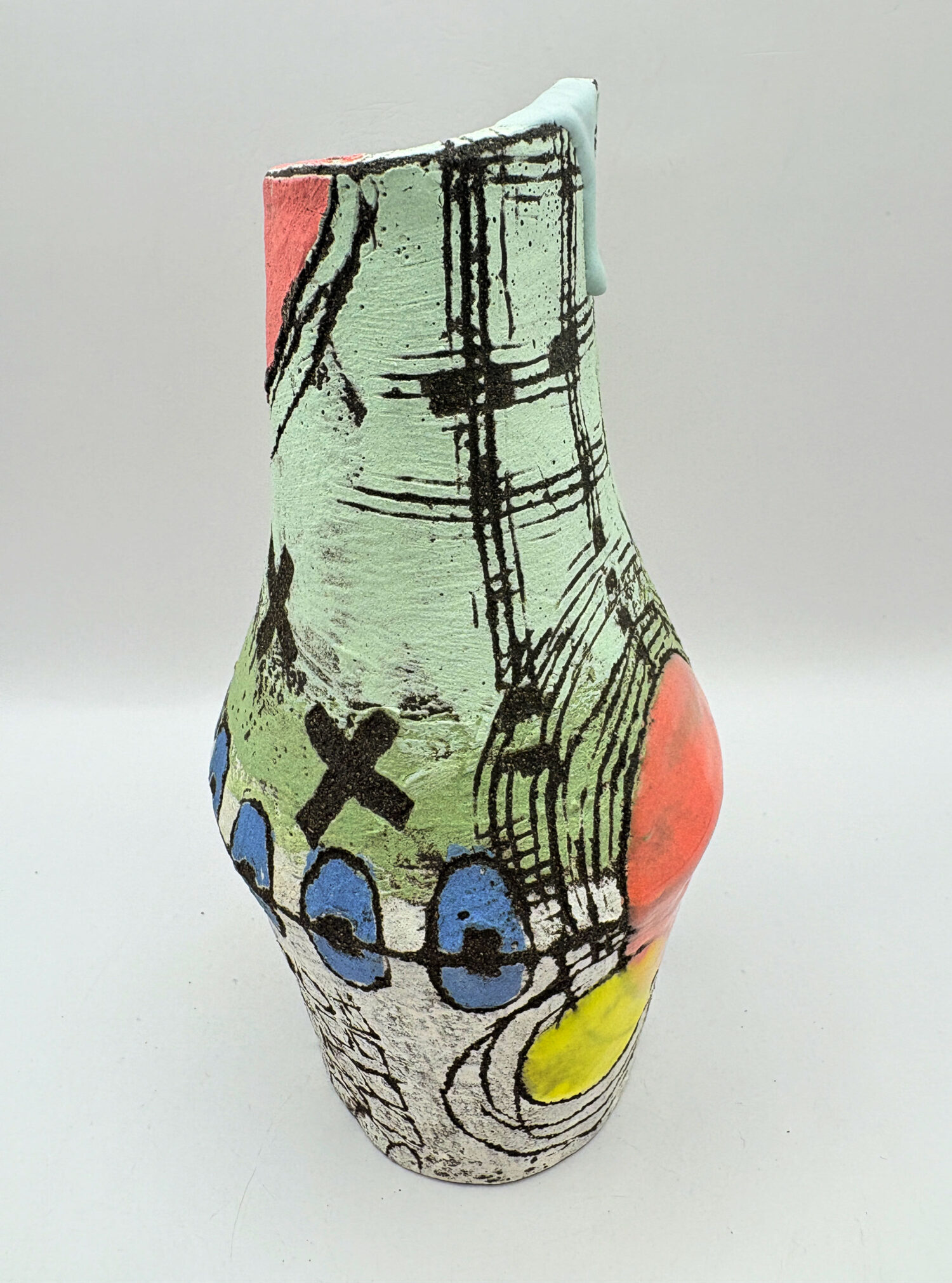 Green vessel with yellow - Image 5