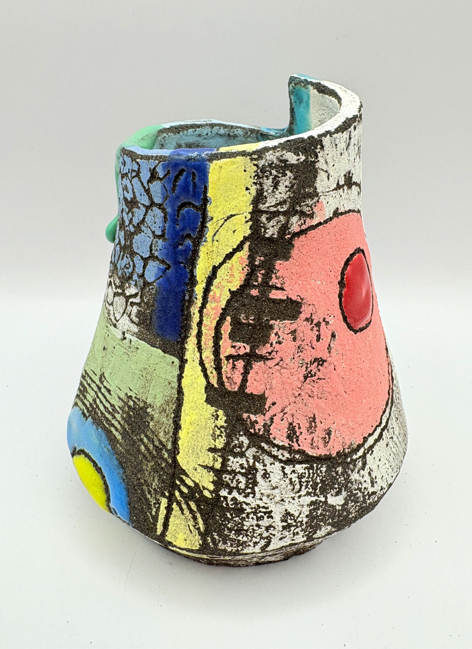 Small vessel with red circle and green drip - Image 5