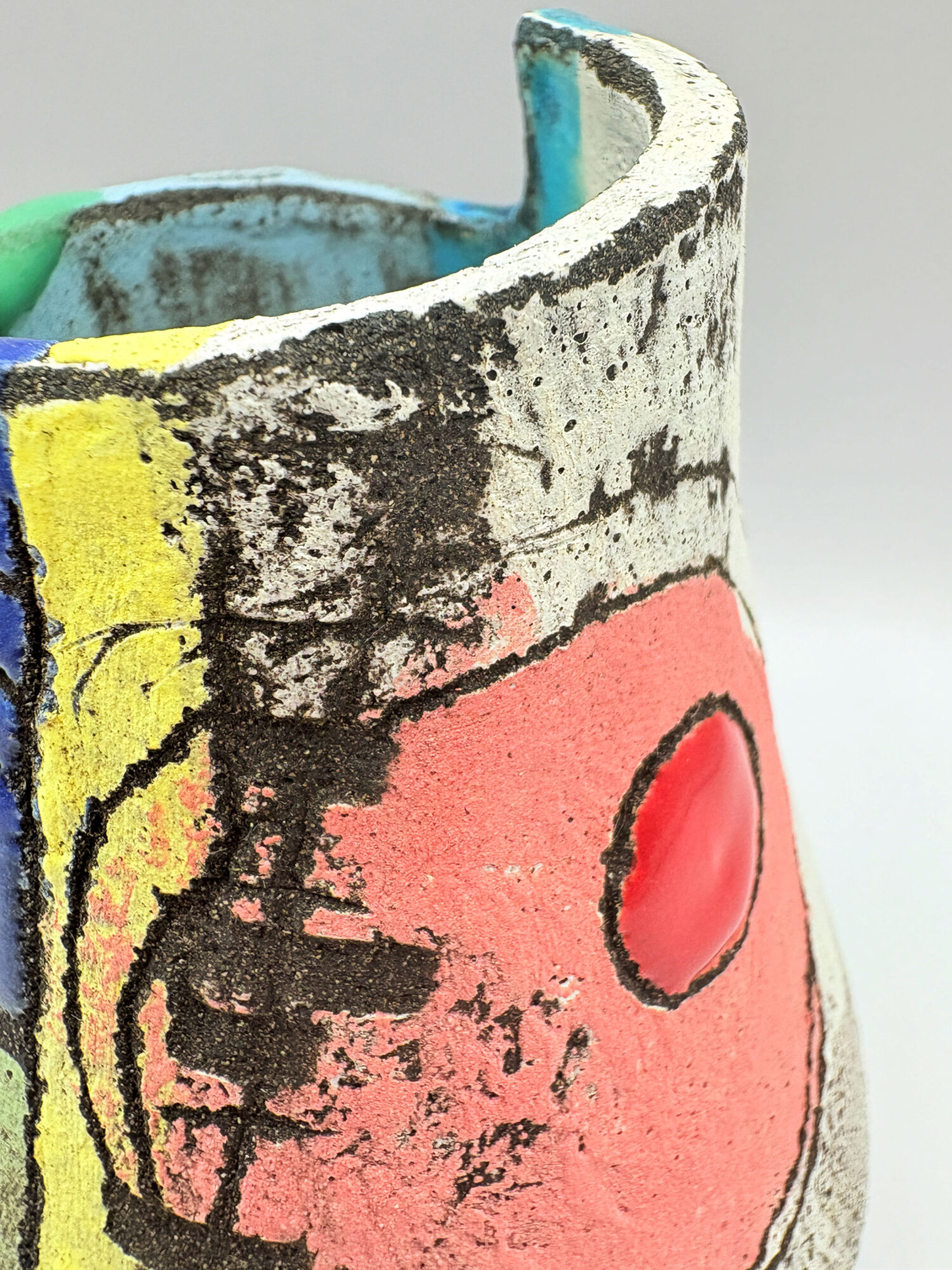 Small vessel with red circle and green drip - Image 2